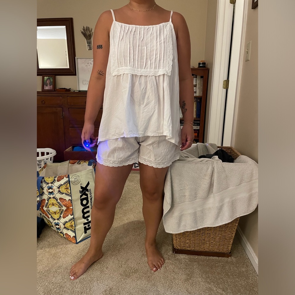 White lace short set